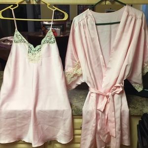 SOLD. LIKE NEW SIZE MED TWO PIECE Lingerie set